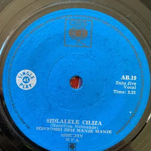 Izintombi Zesi Manje Manje_singles — Izintombi Zesi Manje Manje